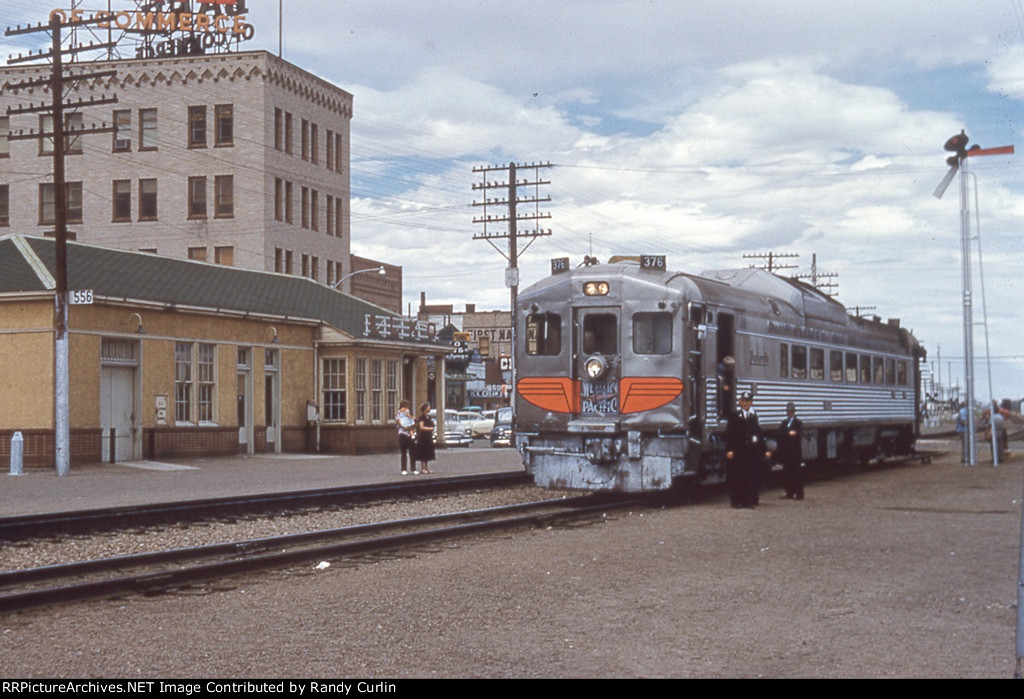 WP 376 Zephyrette at Elko (SP Depot) going west